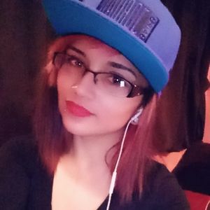 Meet your Posher, Selina